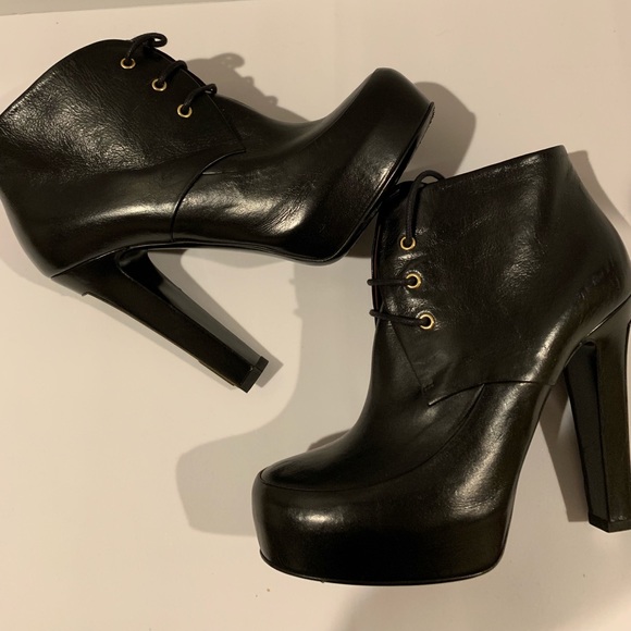 CHANEL lace-up platform black leather booties 37.5 - Picture 1 of 8
